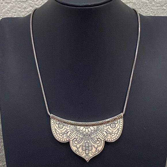 Retired BRIGHTON Casablanca Palace Reversible Silvertone Short Collar Necklace - Picture 10 of 15